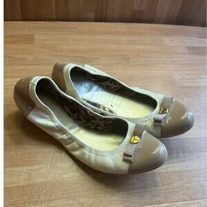 Tahari "Gibson" scrunch ballet flats., leather , size 6.5